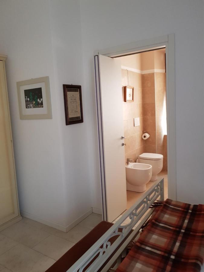 Dueterre Room & Host Fornole Extérieur photo