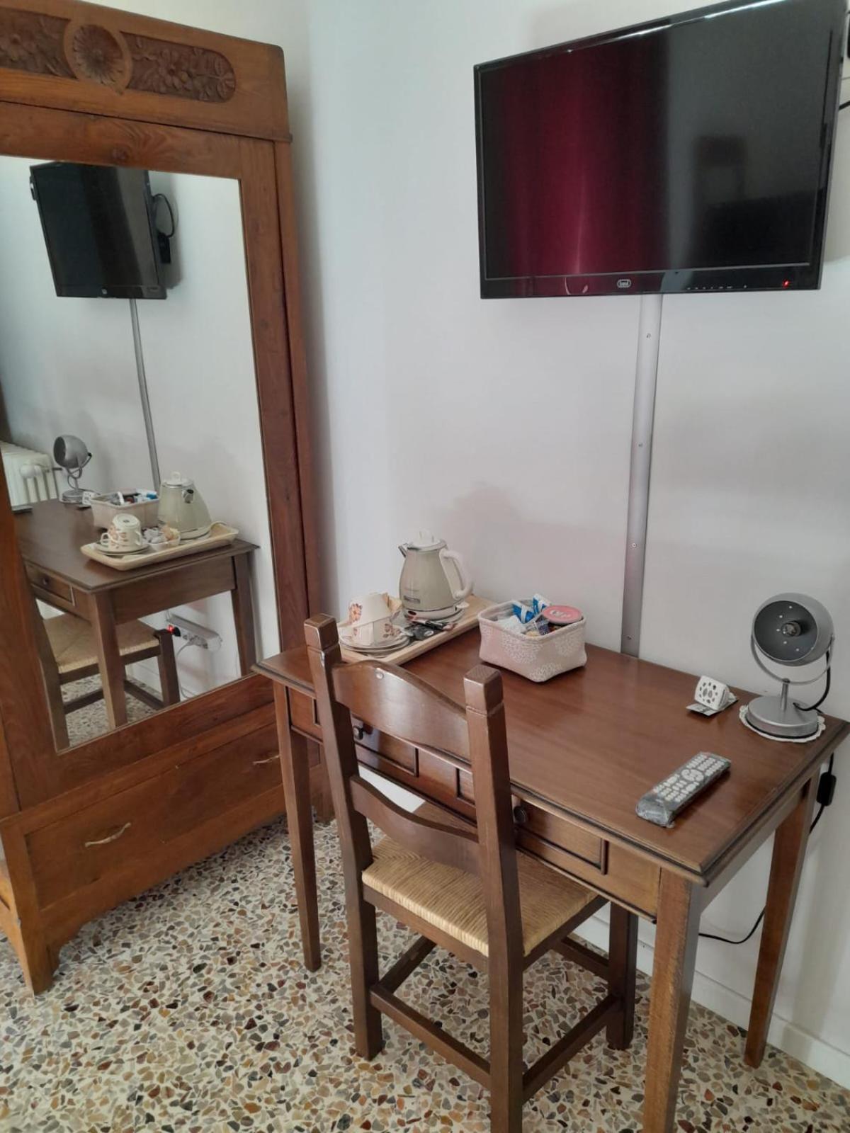 Dueterre Room & Host Fornole Extérieur photo